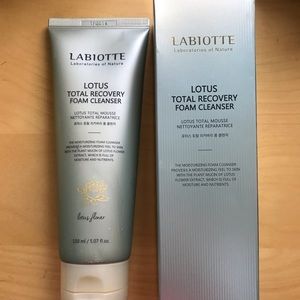 Labiotte foaming cleanser — sealed, NIB K-Beauty